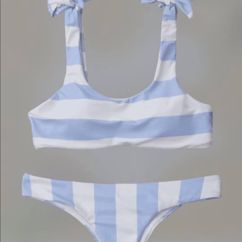 Bikini sets/ thong cheeky bikinis